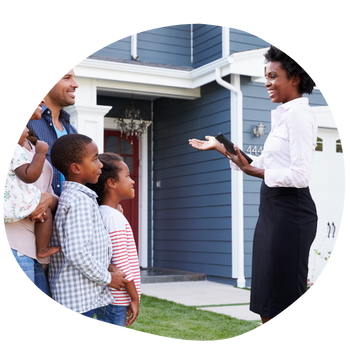 Independent professionals use it as their primary meeting booking system. Stores such as auto shops or mechanics use it as a scheduling system. Other professionals use it as the main calendar to organize their showings.